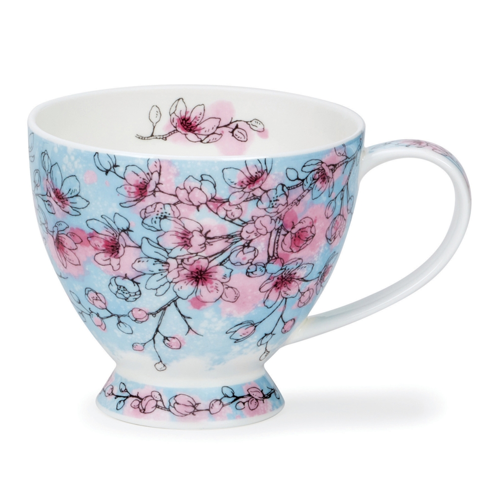Dunoon Skye Blossom Becher 4.5 dl aus Fine Bone China Porzellan mit rosa Kirschblüten, hellblauem Hintergrund und zarten Wolkennuancen